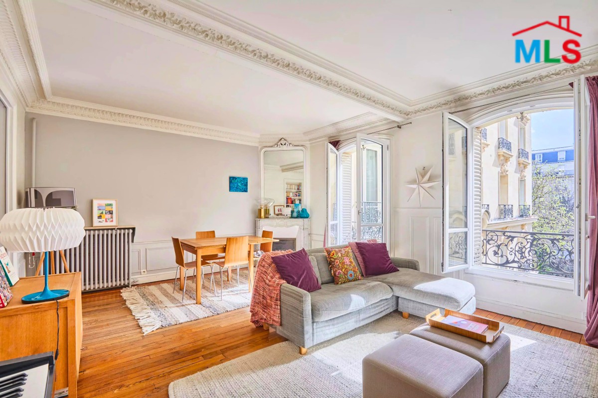2-BEDROOM APARTMENT FOR SALE l PARIS 17ème l FRANCE - 70m2