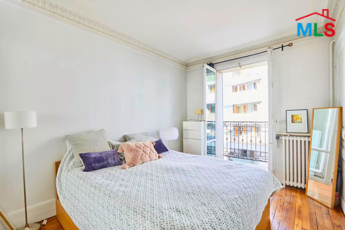 2-BEDROOM APARTMENT FOR SALE l PARIS 17ème l FRANCE - 70m2