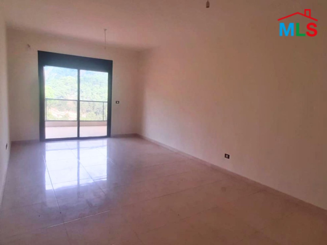Brand New Apartment For Sale in A Prime Location In Baabdat