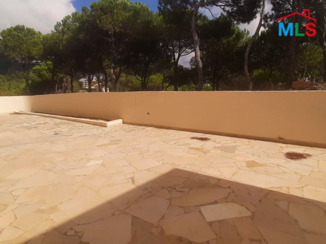 Spacious Apartment With Terrace For Sale in Baabdat