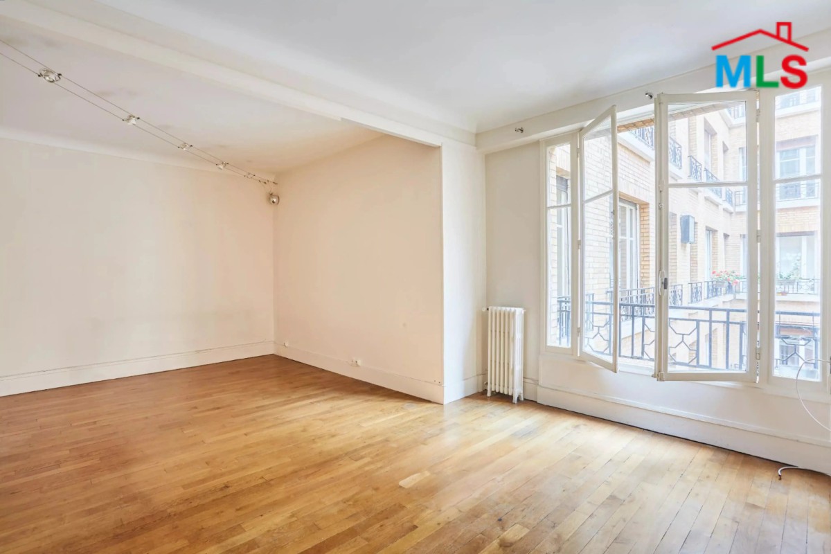 2-BEDROOM APARTMENT FOR SALE l PARIS 16ème l FRANCE - 83m2