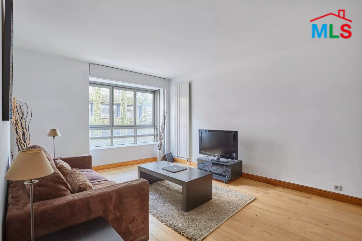 ONE BEDROOM APARTMENT FOR SALE l PARIS 16ème l FRANCE - 48m2