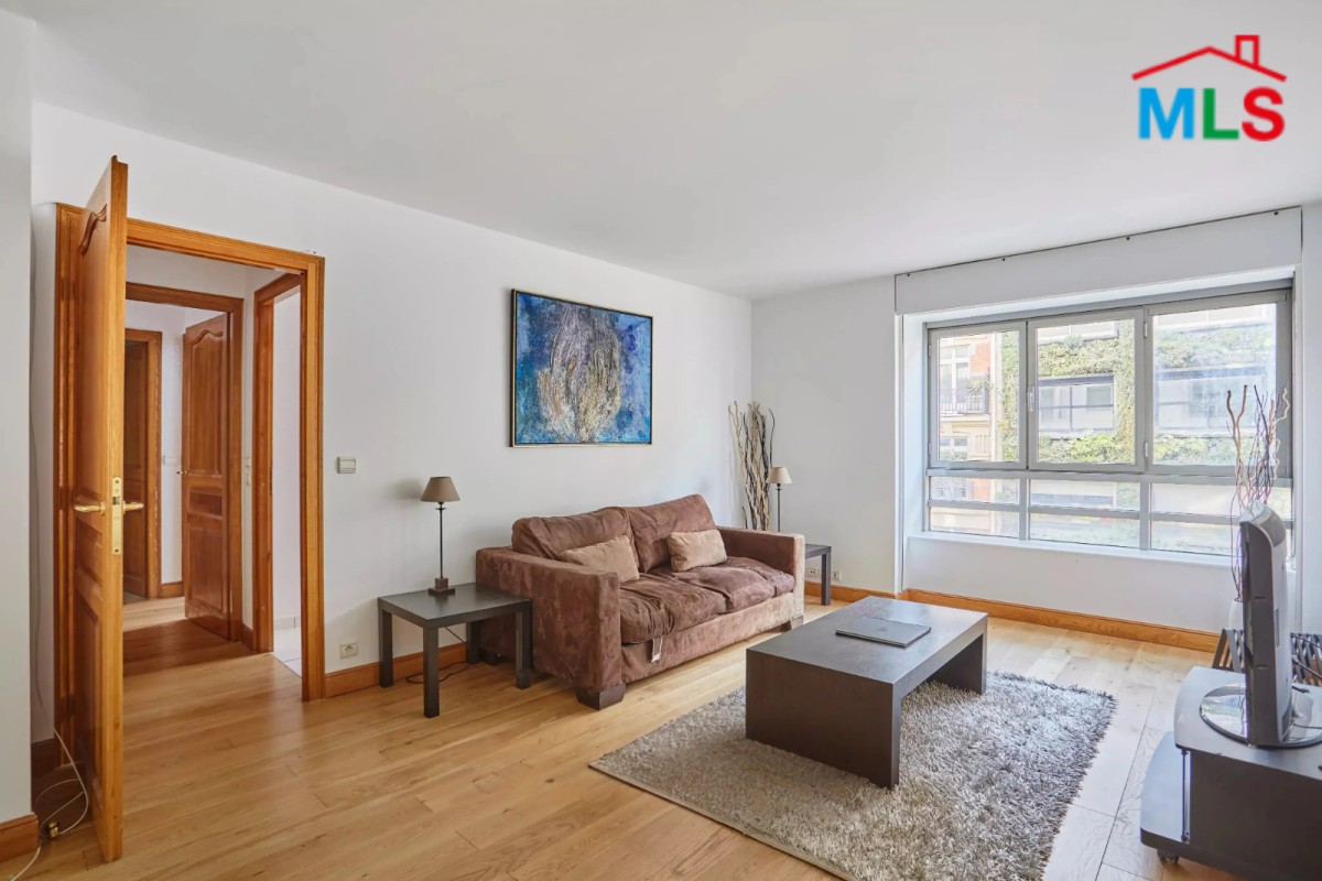 ONE BEDROOM APARTMENT FOR SALE l PARIS 16ème l FRANCE - 48m2