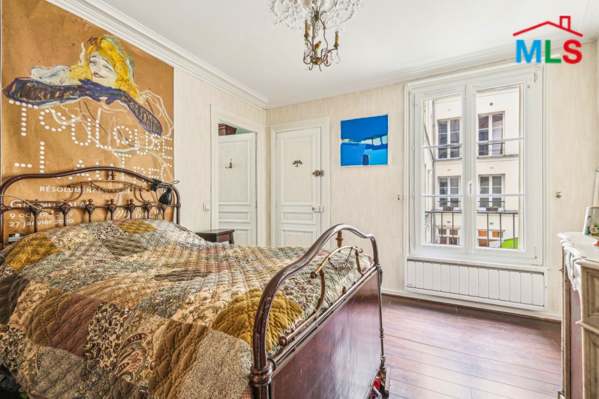 BEAUTIFUL 2-BEDROOMS APARTMENT FOR SALE l PARIS 8ème l FRANCE - 55m2
