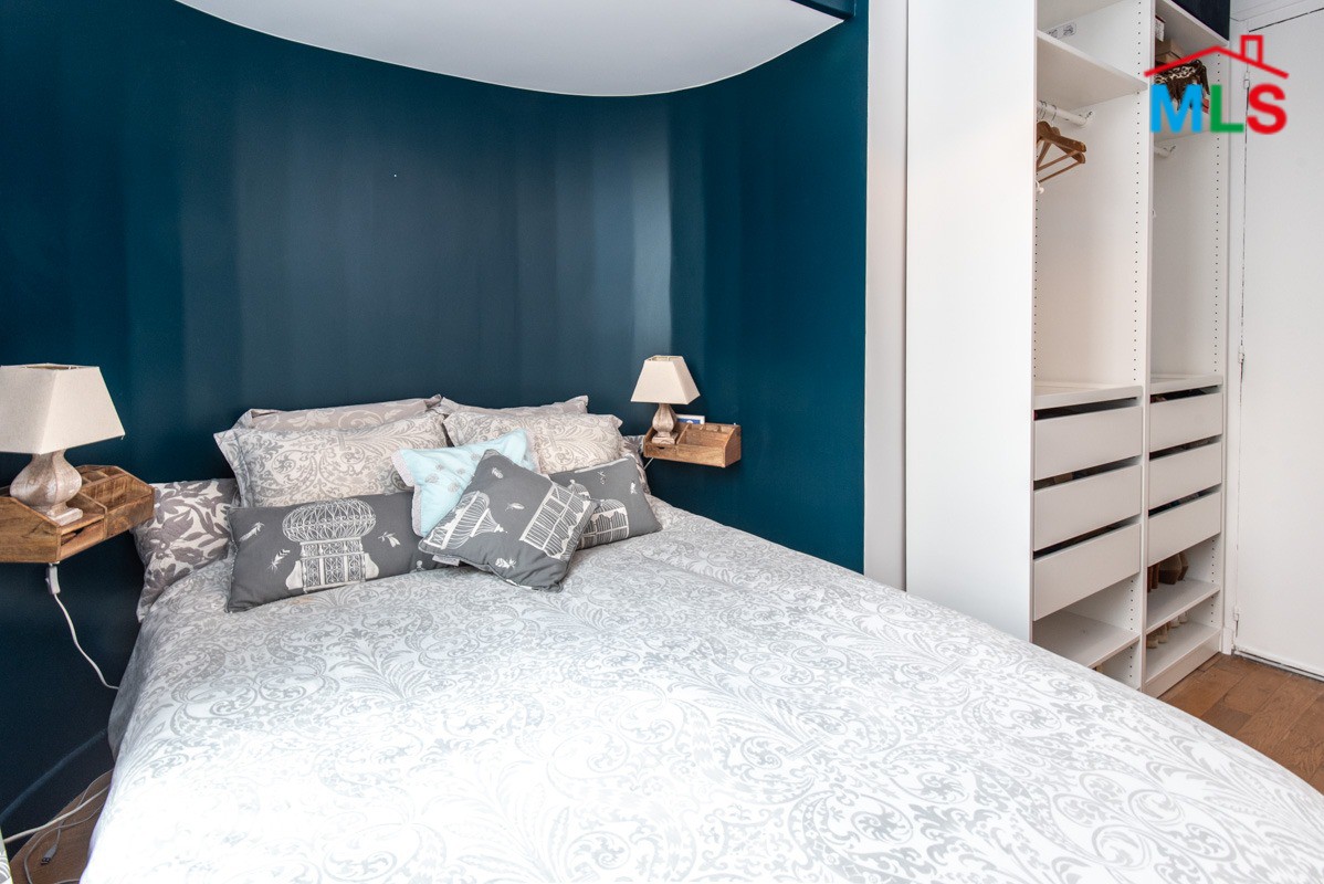 DELIGHTFUL 2-BEDROOMS APARTMENT FOR SALE l PARIS 8ème l FRANCE - 65m2