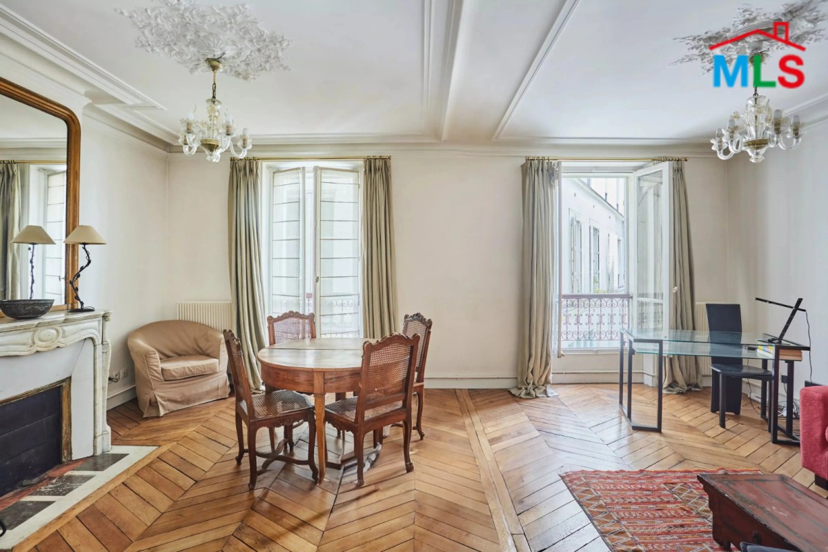 CHARMING ONE BEDROOM APARTMENT FOR SALE l PARIS 8ème l FRANCE - 58m2