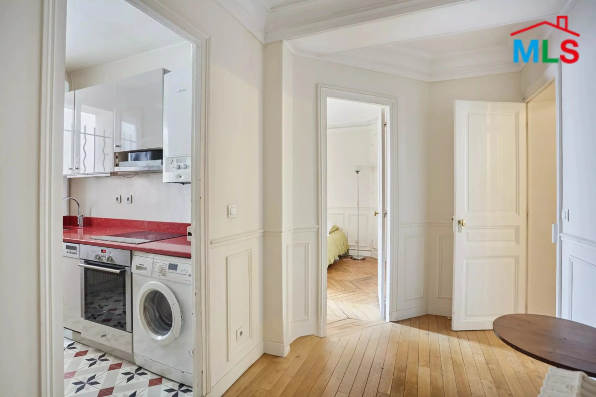 CHARMING ONE BEDROOM APARTMENT FOR SALE l PARIS 8ème l FRANCE - 58m2