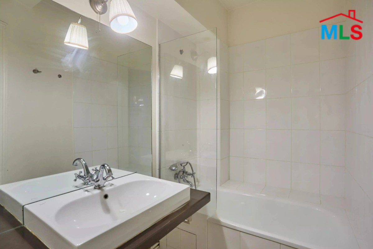 CHARMING ONE BEDROOM APARTMENT FOR SALE l PARIS 8ème l FRANCE - 58m2