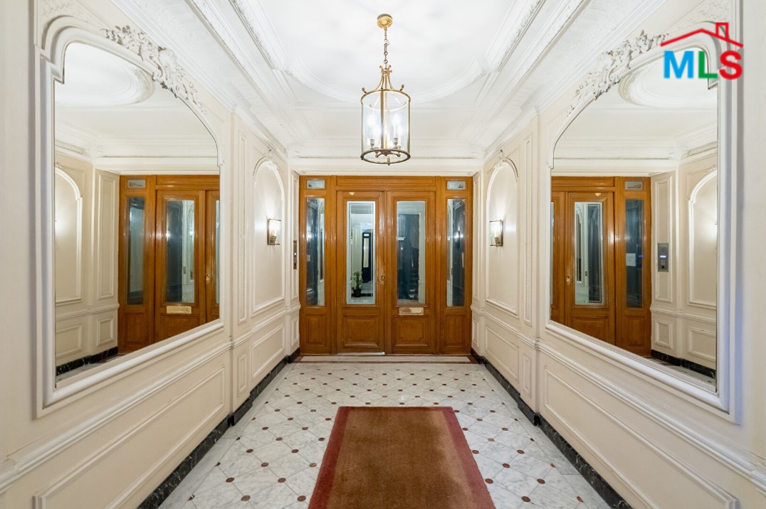 BEAUTIFUL 3-BEDROOM APARTMENT FOR SALE l PARIS 16ème l FRANCE - 147m2