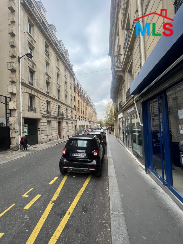 BEAUTIFUL 3-BEDROOM APARTMENT FOR SALE l PARIS 16ème l FRANCE - 147m2