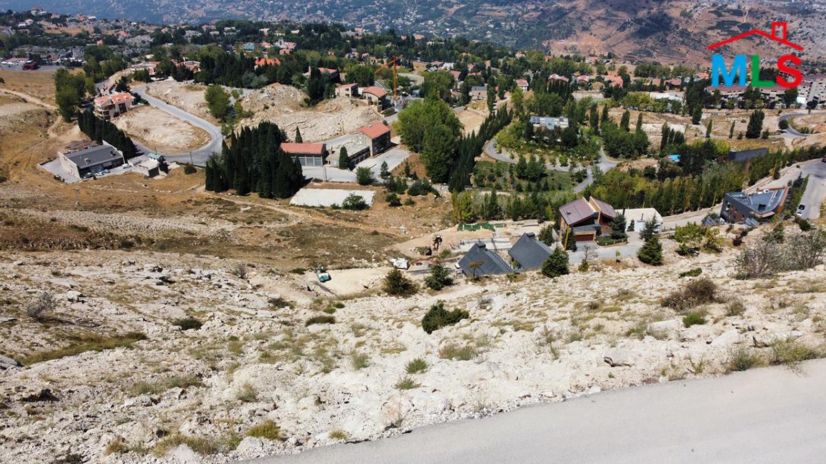 Land For Sale In A Good Location In Tilal Fakra