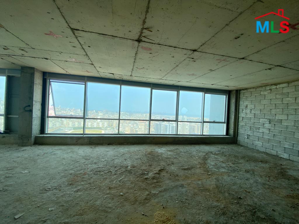 Core & Shell Office For Sale in a Commercial Tower in Dekweneh