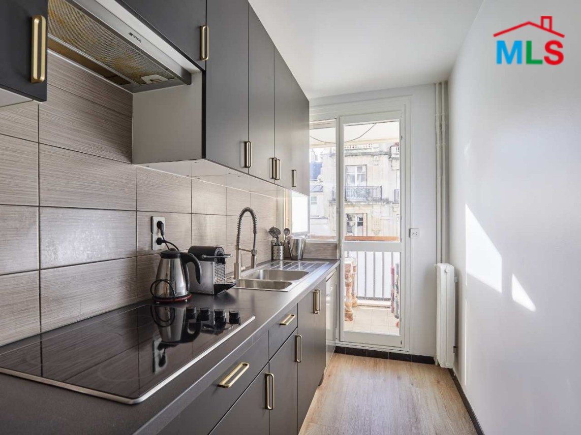 BRIGHT 2 BEDROOMS APARTMENT FOR SALE l PARIS 16ème l FRANCE - 90m2