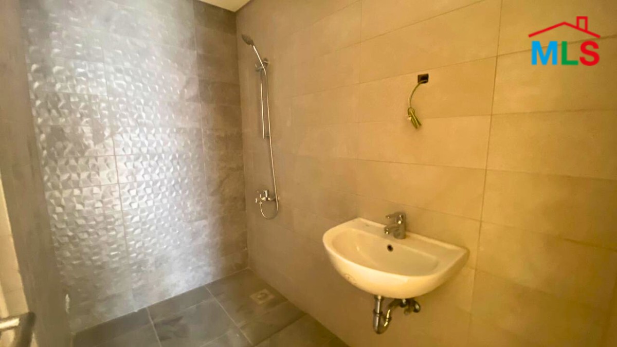 Spacious Apartment with a Beautiful View For Sale in Qornet El Hamra