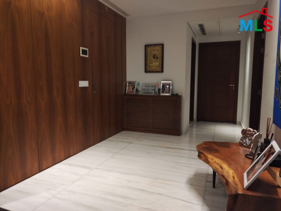 Spacious & Modern Apartment For Sale in Adma