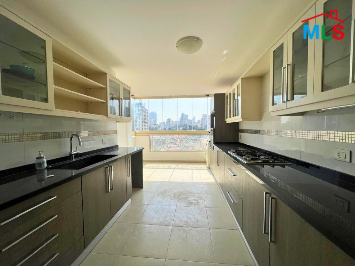 Bright & Sunny Apartment with City View For Sale in Achrafieh, Close to Monot