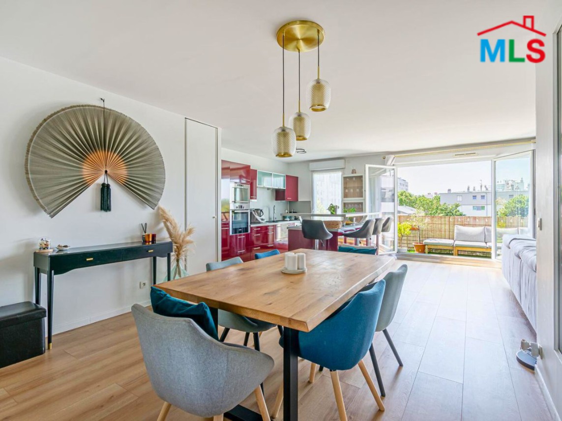 3-BEDROOM APARTMENT WITH TERRACES FOR SALE | RUEIL-MALMAISON l FRANCE- 93 m2