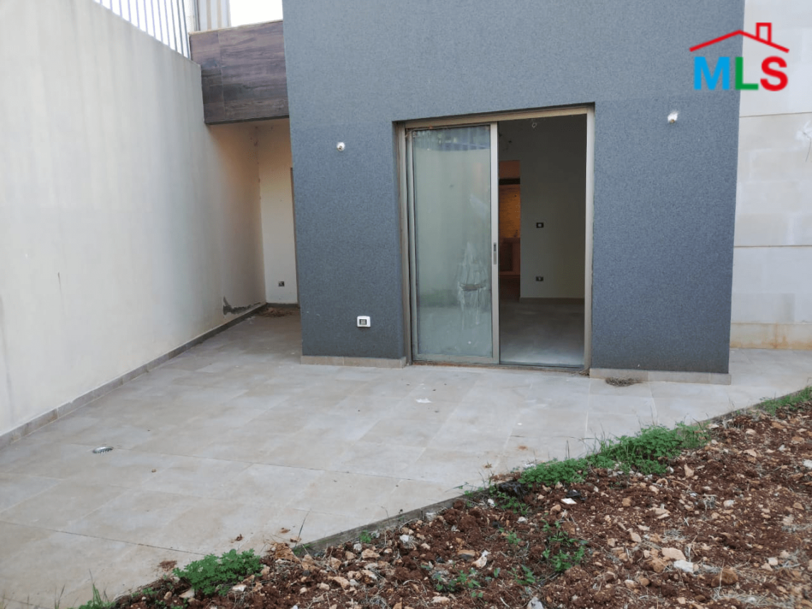 Apartment With a Garden For Sale in Ballouneh