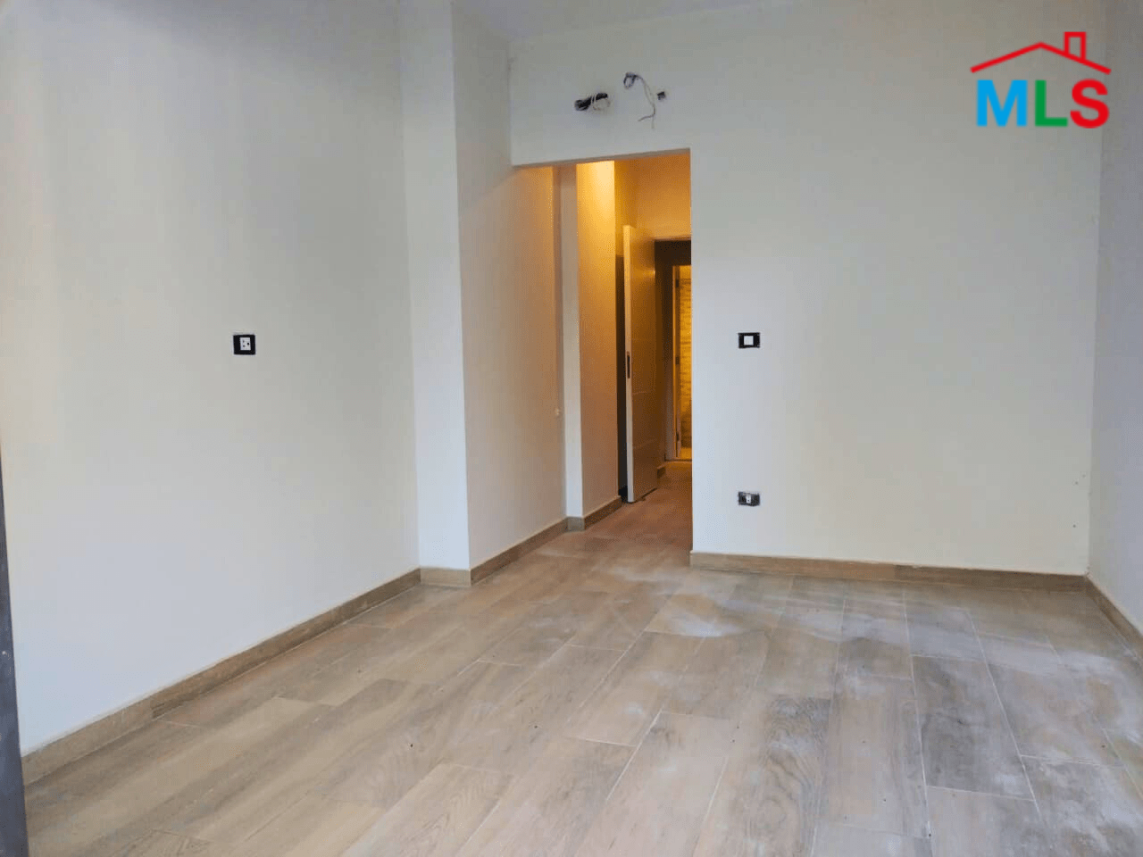 Apartment With a Garden For Sale in Ballouneh