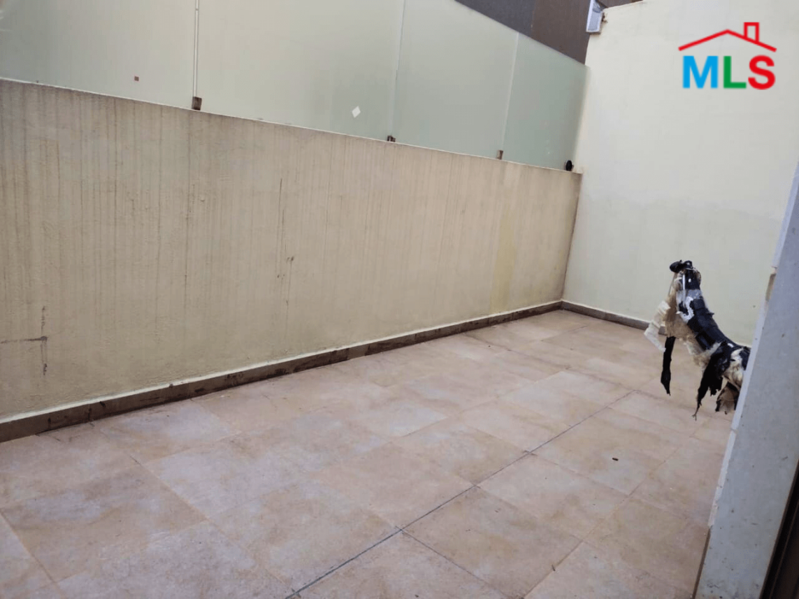 Apartment With a Garden For Sale in Ballouneh