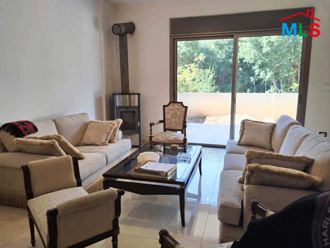 145 SQM Apartment For Sale in Ballouneh