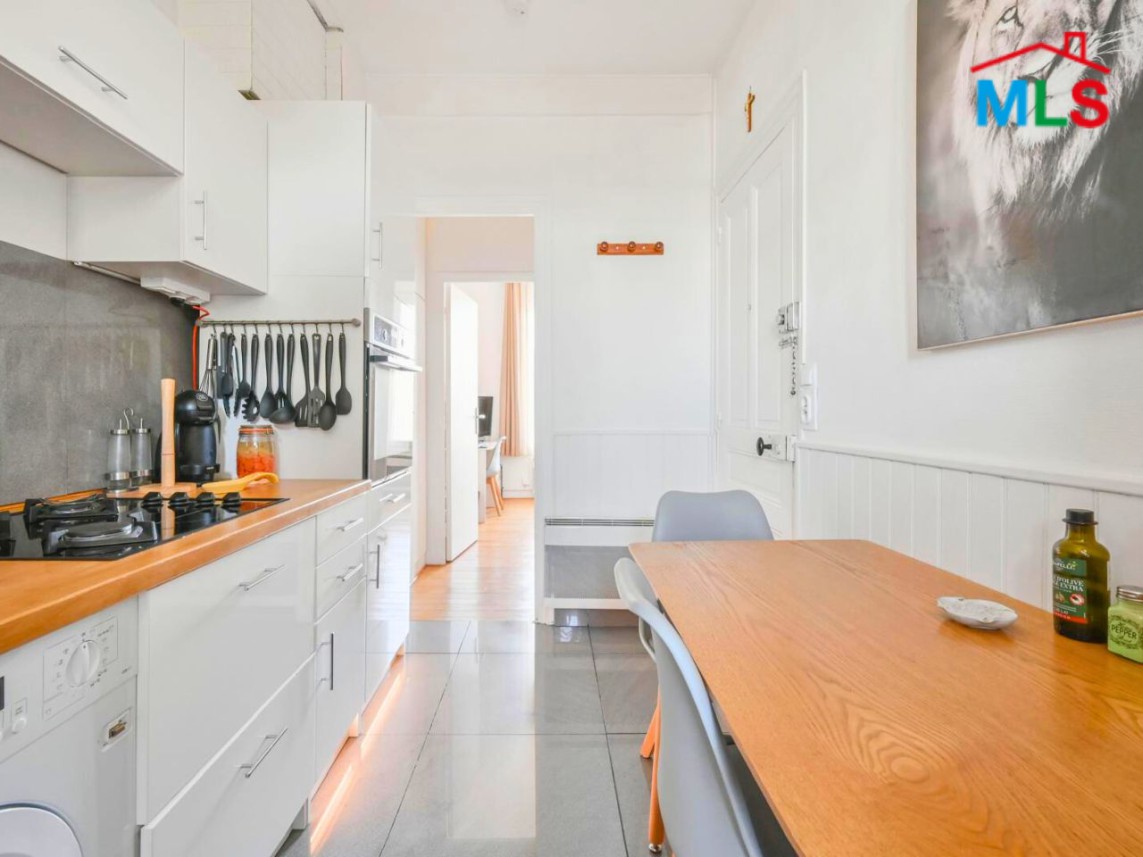 BRIGHT STUDIO WITH NICE VIEW FOR SALE | RUEIL-MALMAISON FRANCE - 20 m2