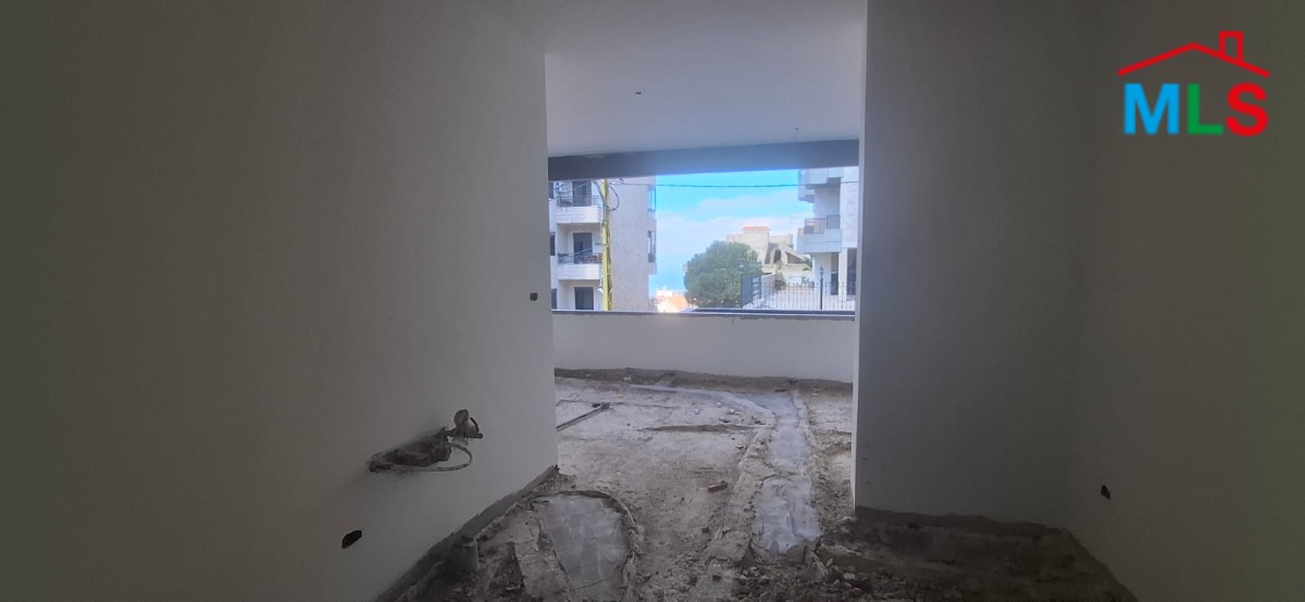 Under-Construction Apartment With Terrace For Sale in Qannabet Broumana
