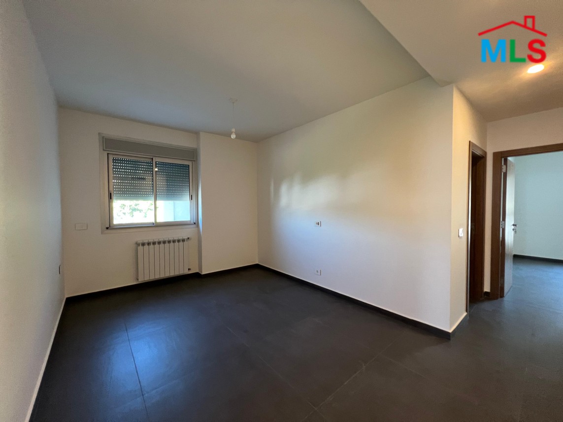 High-End 300 SQM Apartment For Sale in Kfarhbeib