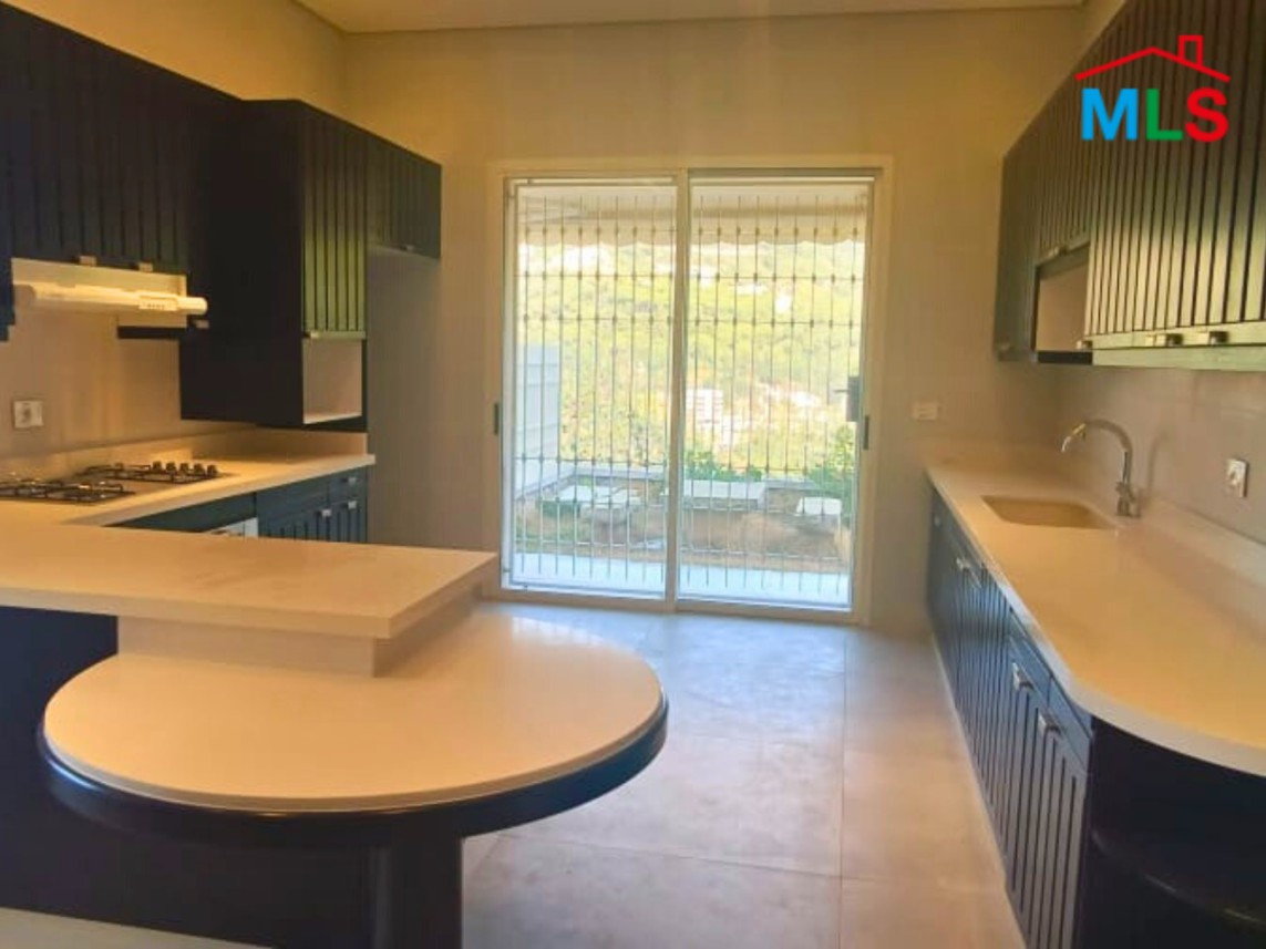 Luxurious Villa With Gardens & an Amazing View For Sale in Ghazir