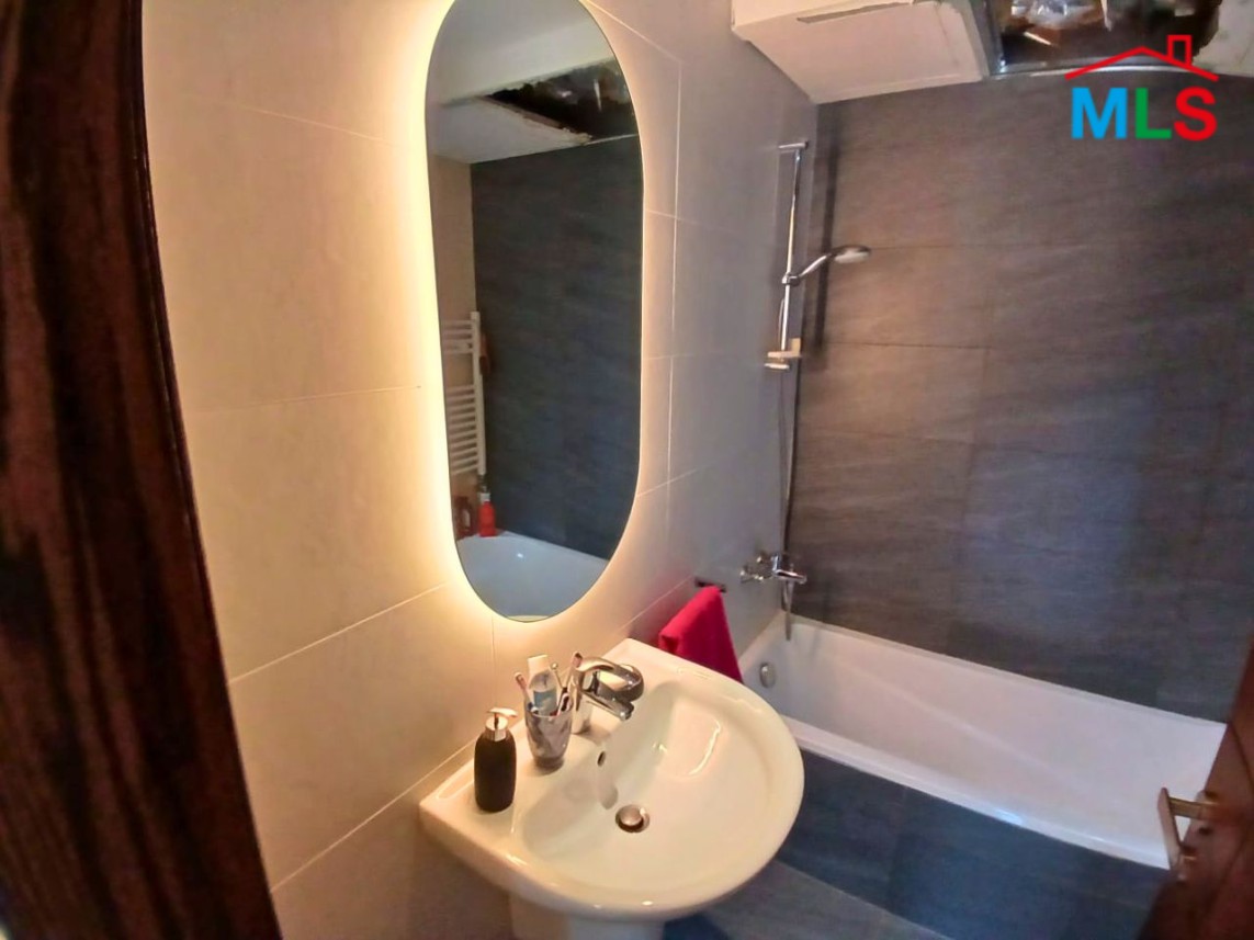 Spacious & Decorated Apartment With Amazing View For Sale in Kornet Chehwan