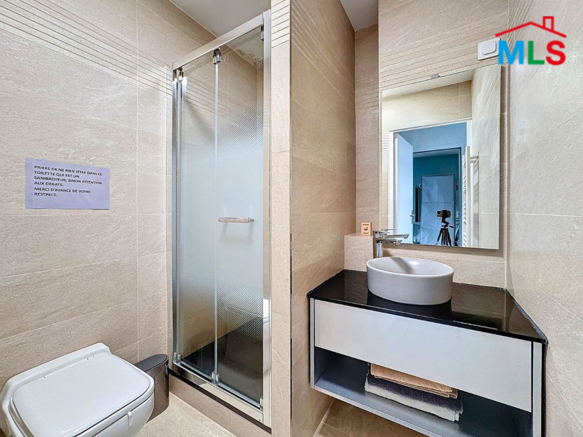 ONE-BEDROOM APARTMENT FOR SALE IN RUEIL-MALMAISON, CENTRE VILLE l FRANCE - 32m2