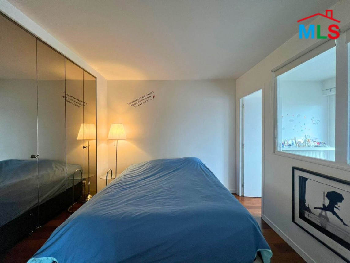ONE-BEDROOM APARTMENT FOR SALE IN RUEIL-MALMAISON l FRANCE - 53m2