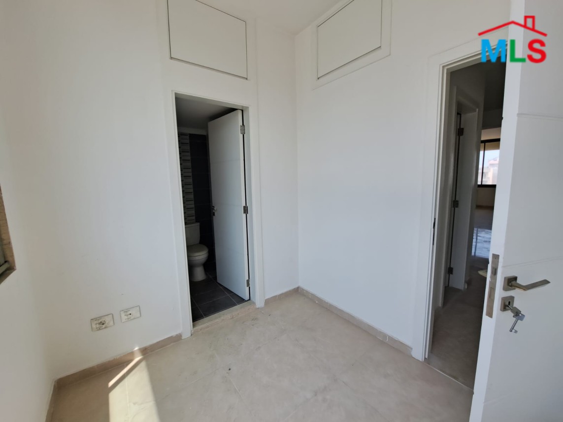 Spacious High-End Apartment For Sale in Jdeideh