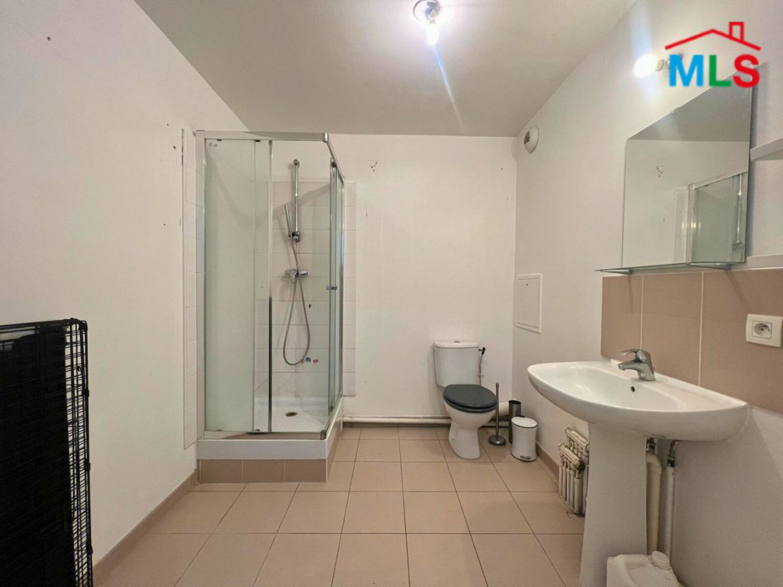 1-BEDROOM APARTMENT FOR SALE | PUTEAUX FRANCE - 39 m2