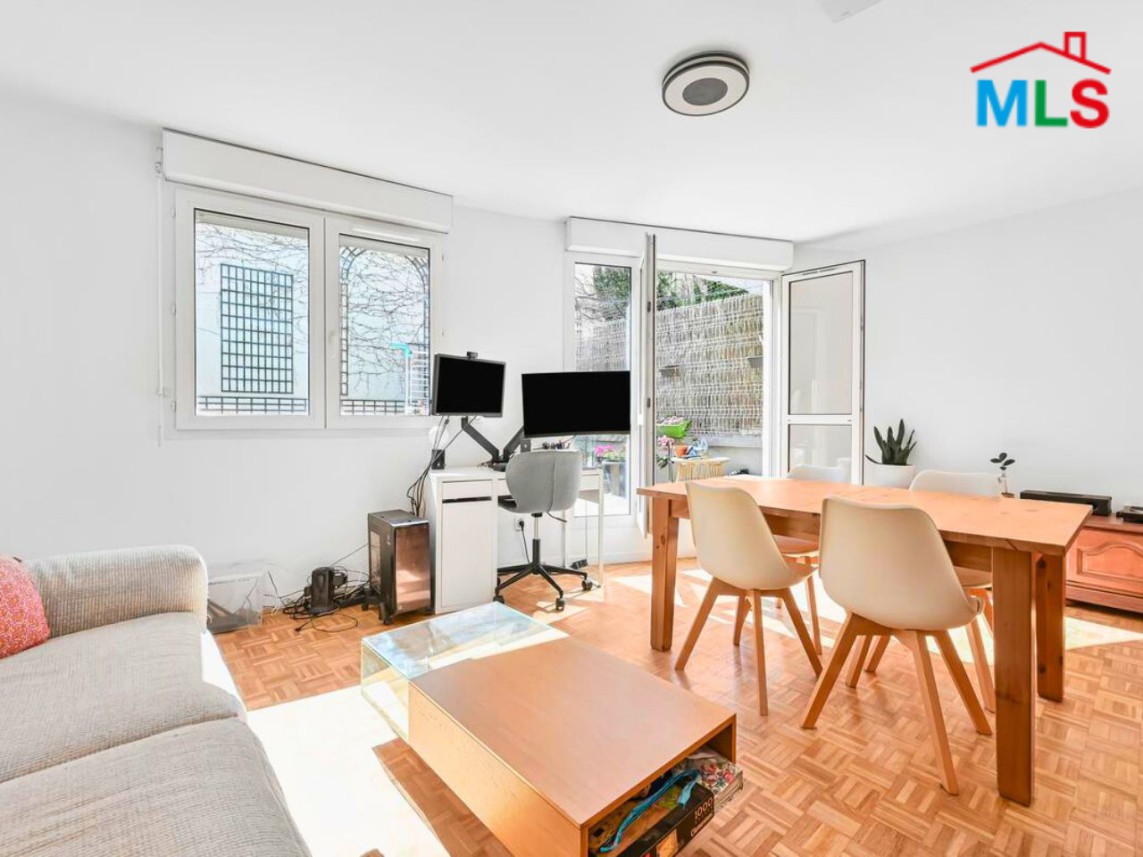 UNFURNISHED 1-BEDROOM APARTMENT FOR SALE | RUEIL-MALMAISON FRANCE- 54 m2
