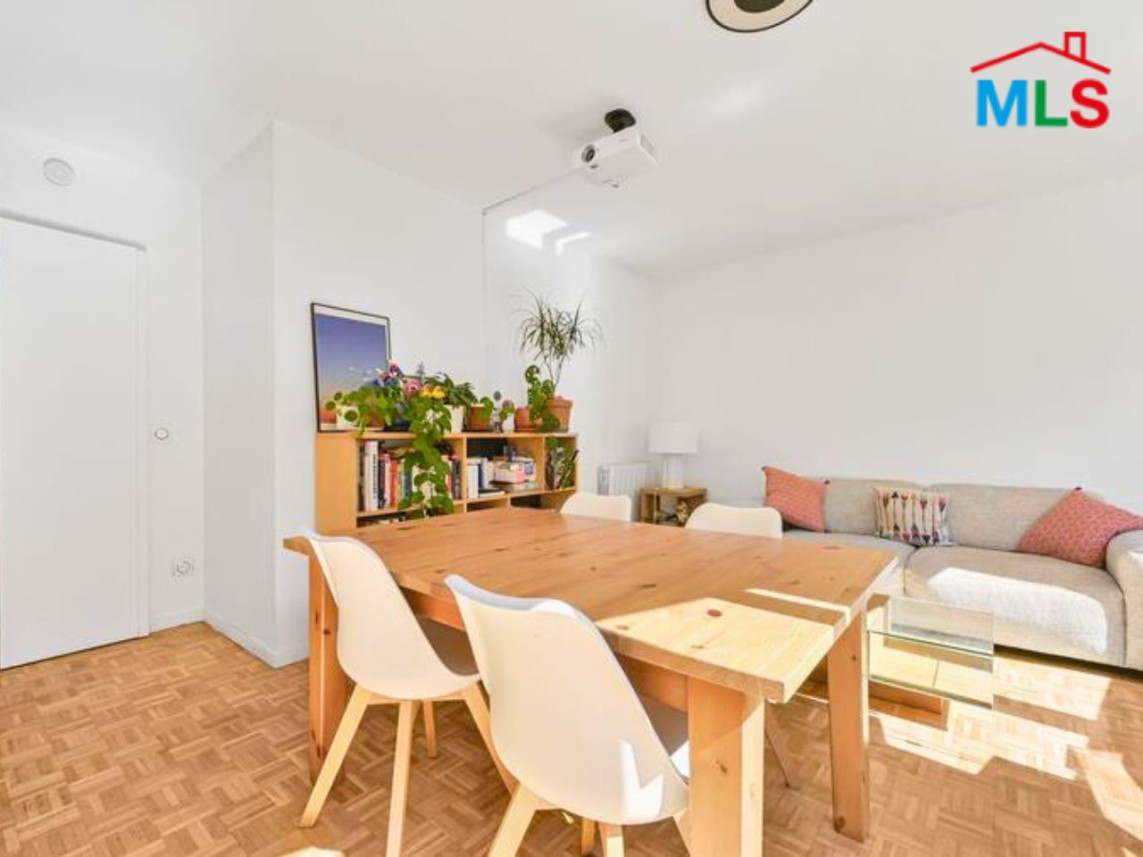 UNFURNISHED 1-BEDROOM APARTMENT FOR SALE | RUEIL-MALMAISON FRANCE- 54 m2