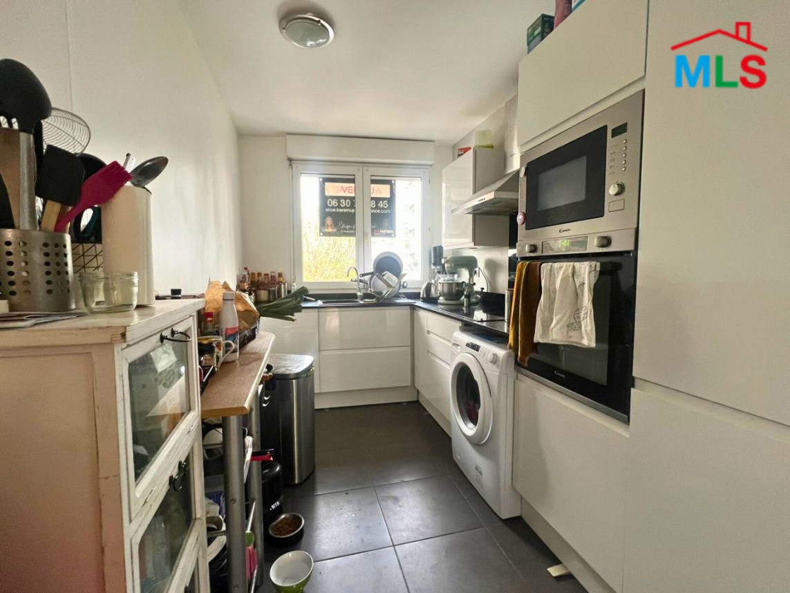 UNFURNISHED 1-BEDROOM APARTMENT FOR SALE | RUEIL-MALMAISON FRANCE- 54 m2