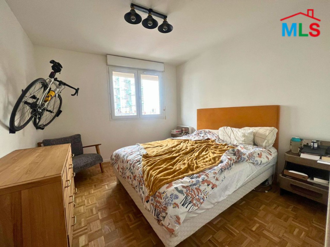 UNFURNISHED 1-BEDROOM APARTMENT FOR SALE | RUEIL-MALMAISON FRANCE- 54 m2