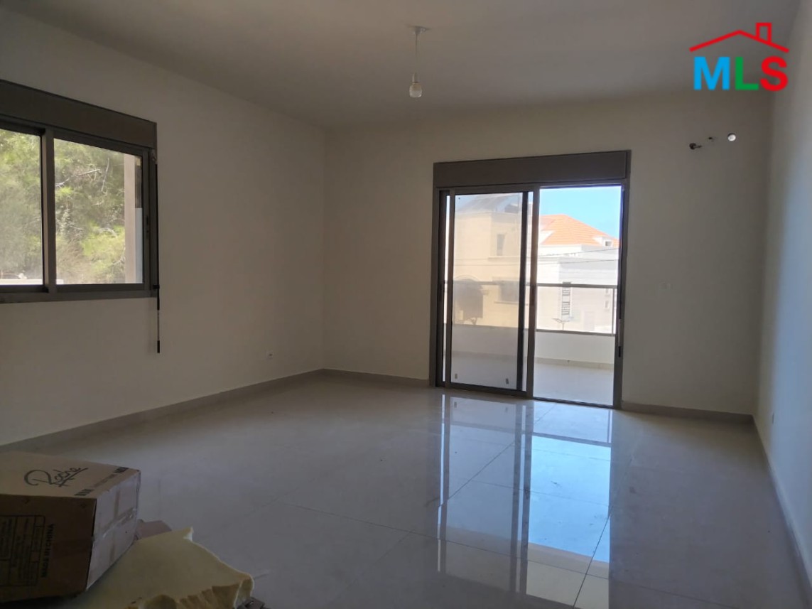 Spacious Apartment For Sale in Maaysra With 70 sqm Garden