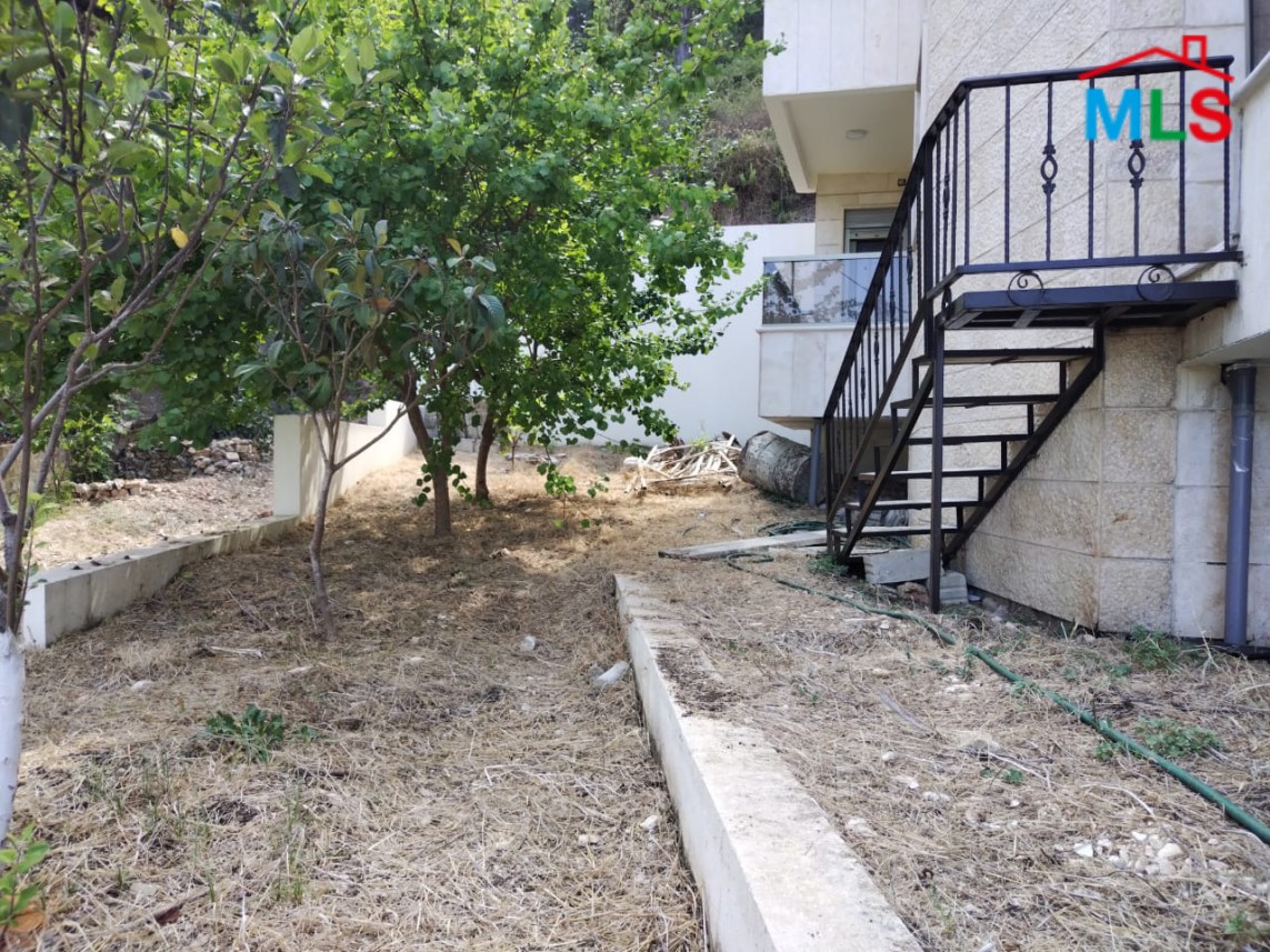 3-Bedroom Apartment With 100 SQM Garden For Sale in Maaysra