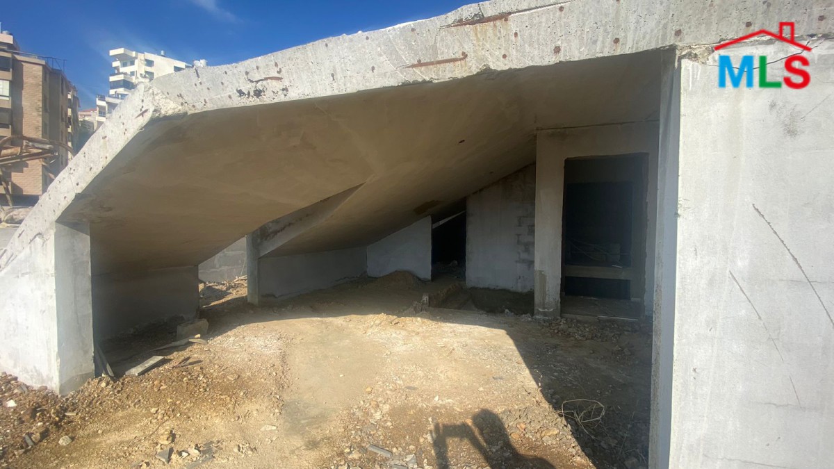 Spacious Duplex With Terrace For Sale In Beit el Chaar