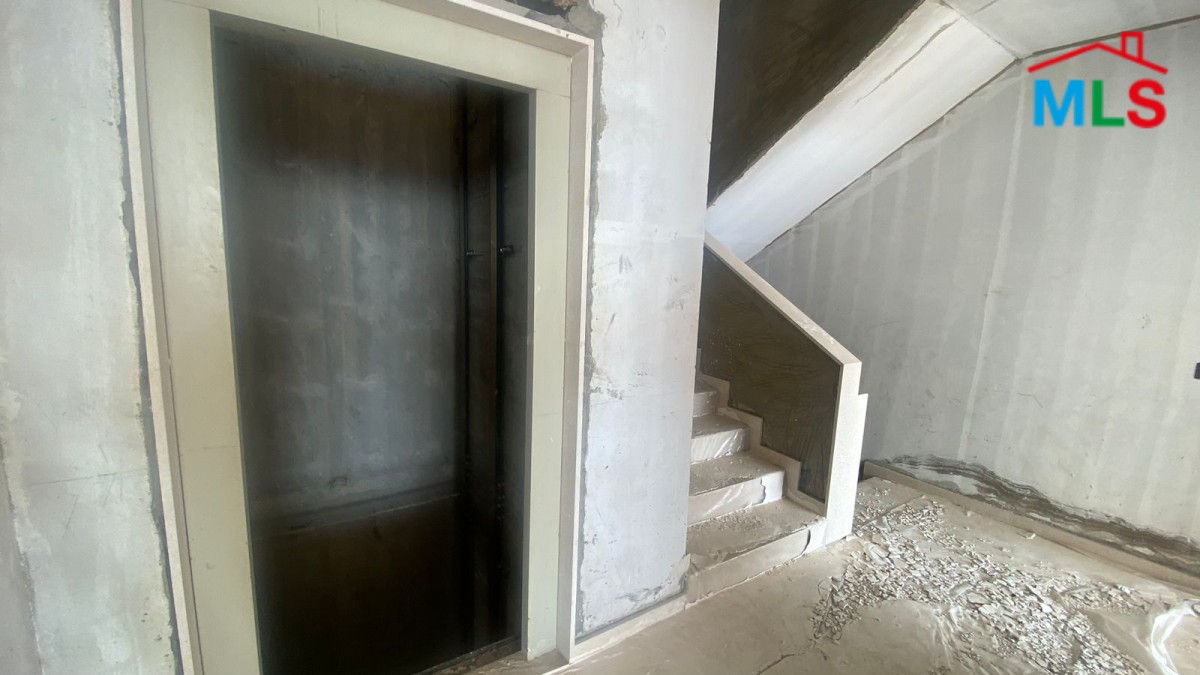 Spacious Duplex With Terrace For Sale In Beit el Chaar