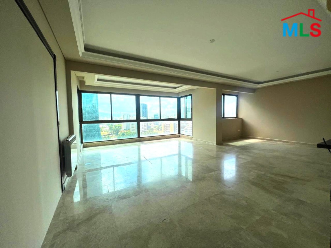 Spacious Apartment For Sale in Achrafieh, Sioufi