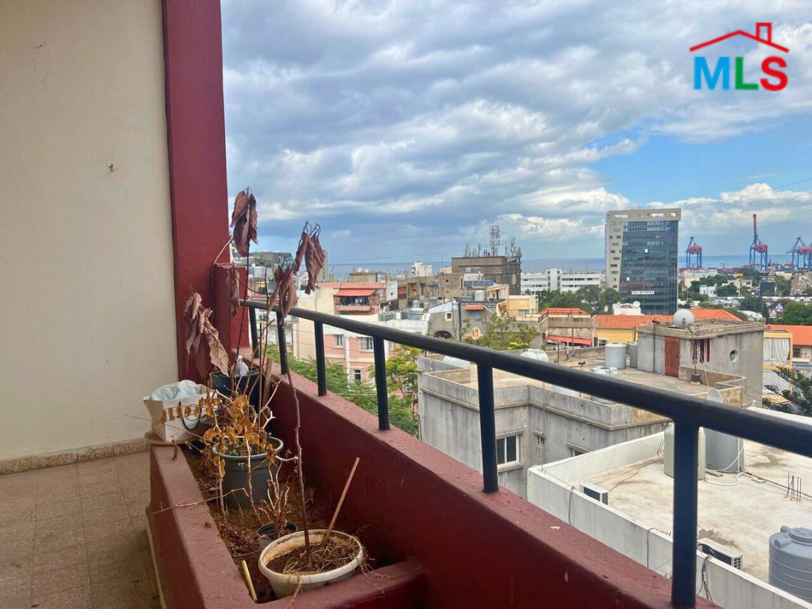 Spacious Apartment For Sale in Achrafieh, Sioufi
