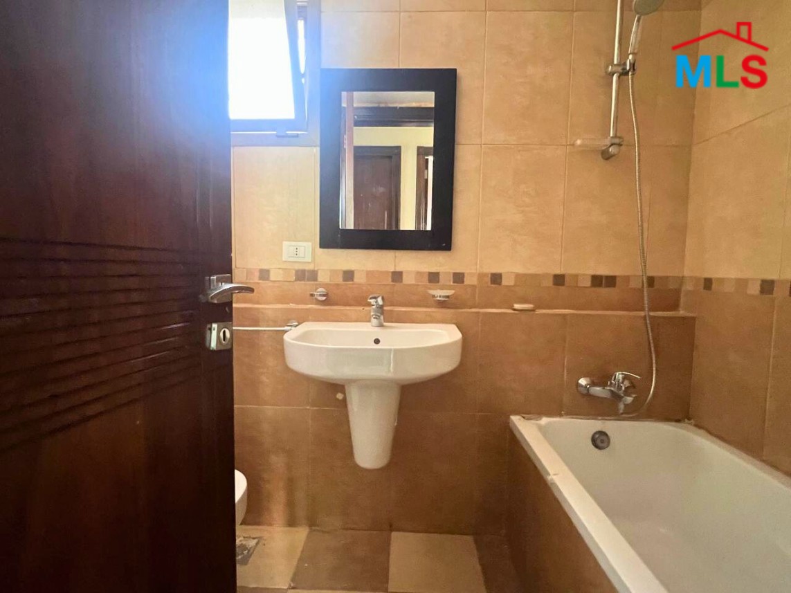 Spacious Apartment For Sale in Achrafieh, Sioufi
