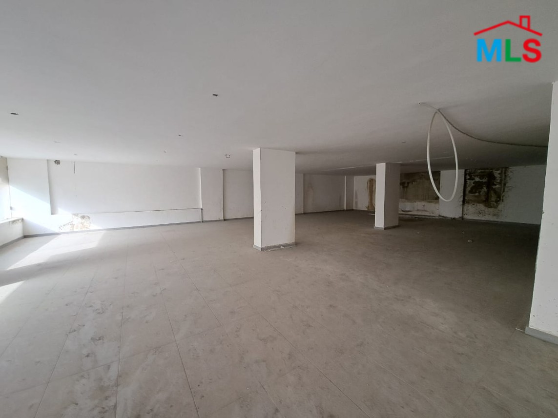 Spacious Shop With Mezzanine For Sale in Bouchrieh