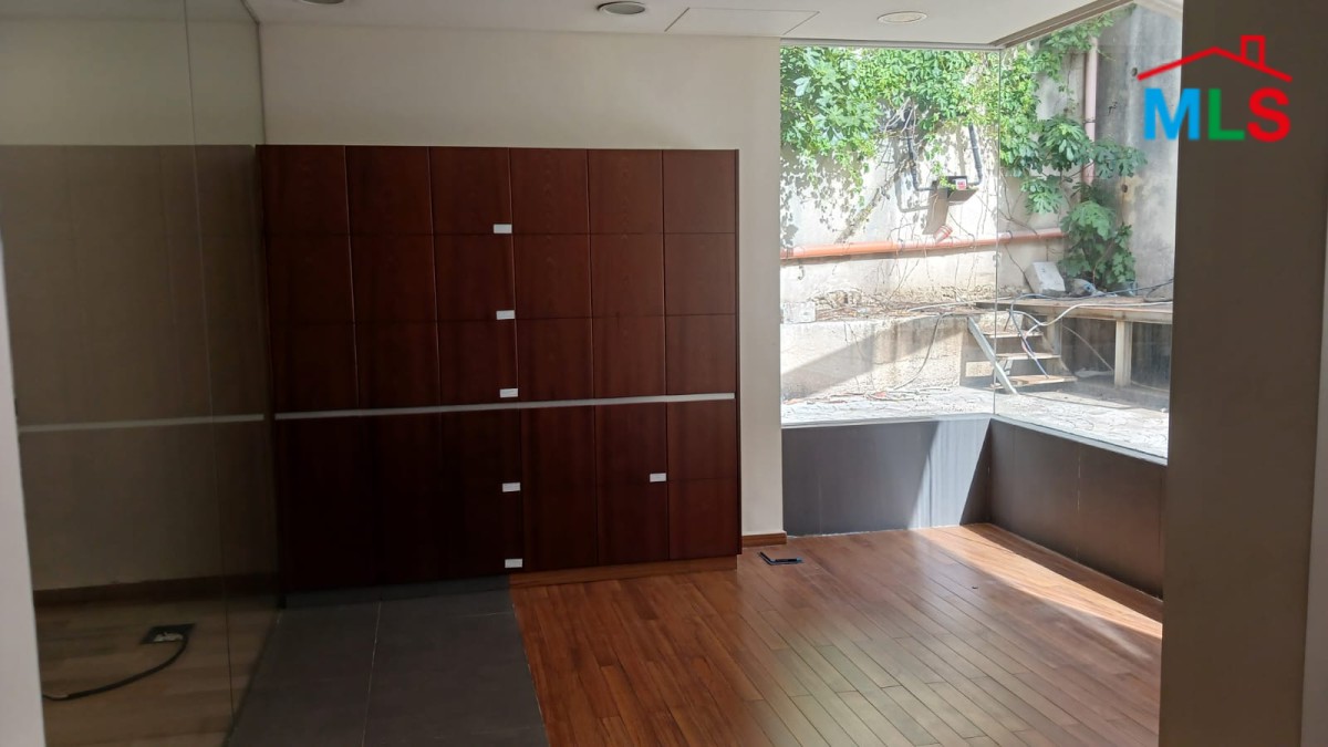 A Stand Alone Showroom For Sale On The Main Road Of Elissar