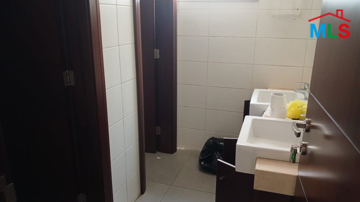 A Stand Alone Showroom For Sale On The Main Road Of Elissar