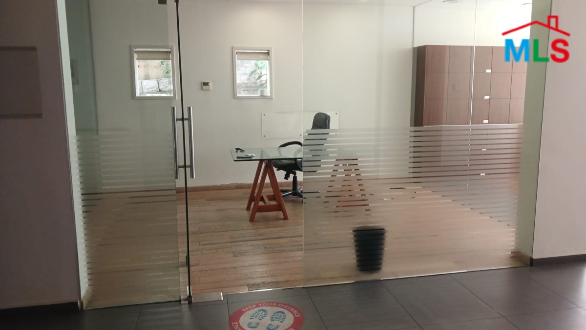 A Stand Alone Showroom For Sale On The Main Road Of Elissar