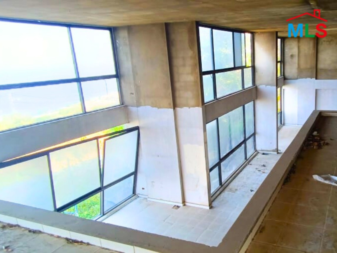Duplex Showroom For Sale In Nahr Ibrahim